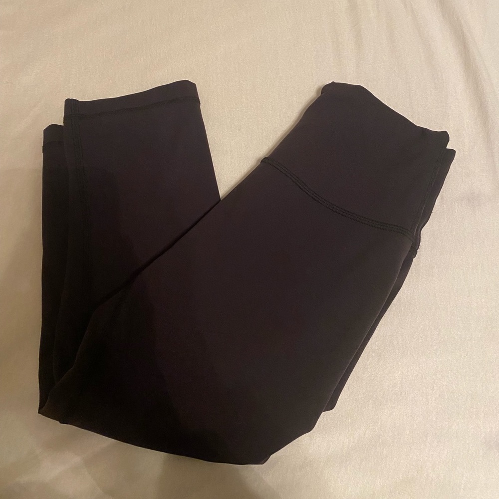Lululemon wunder train high rise crop 21”